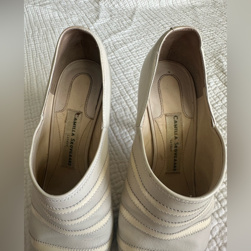 Camilla Skovgaard London leather Cream Peep-Toe Stilettos - Picture 10 of 16